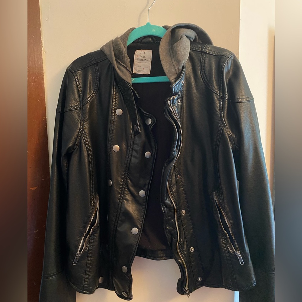 EUC: We the Free People New Dawn Vegan Moto Jacket Large/Black